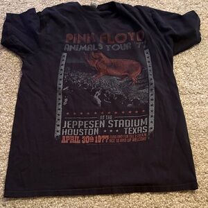 Pink Floyd Animals Tour 1977 T-shirt gildan brand